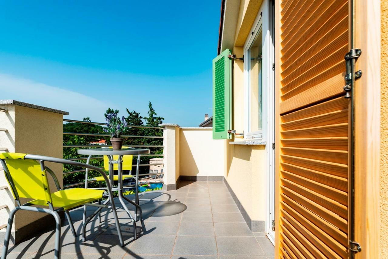 Lavanda Apartments&Studios Pinezići Eksteriør bilde