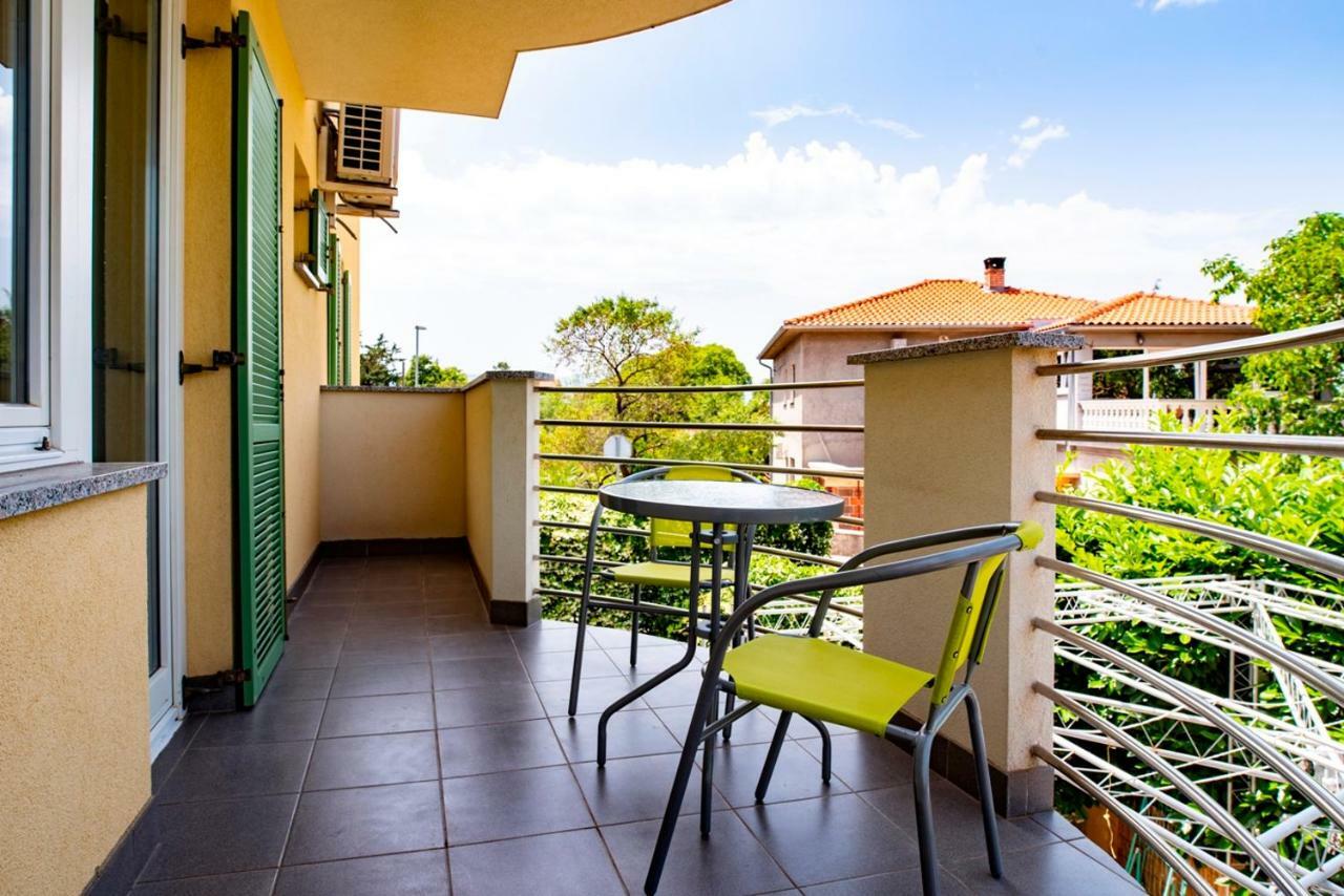 Lavanda Apartments&Studios Pinezići Eksteriør bilde
