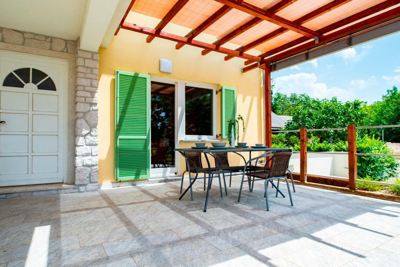Lavanda Apartments&Studios Pinezići Eksteriør bilde