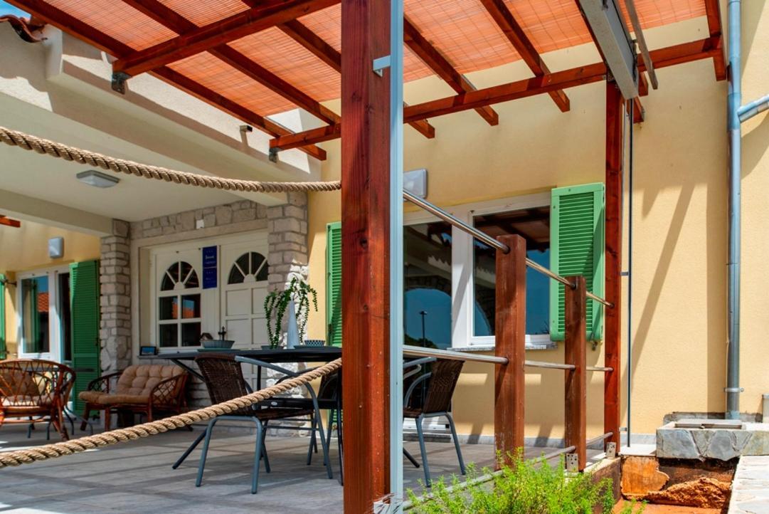 Lavanda Apartments&Studios Pinezići Eksteriør bilde