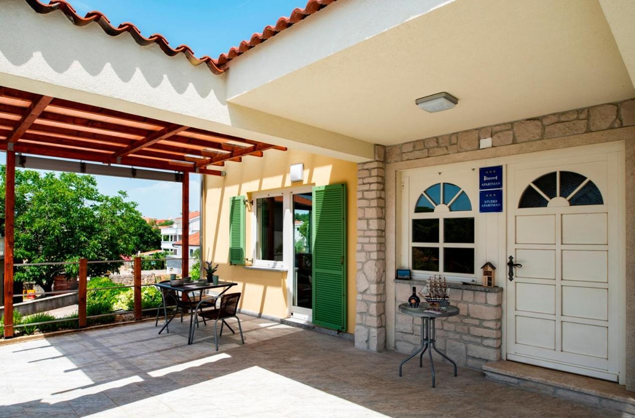 Lavanda Apartments&Studios Pinezići Eksteriør bilde